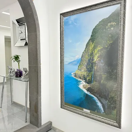 Gold Center 101