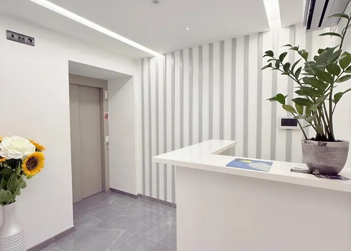 Gold Center 101 * فونشال